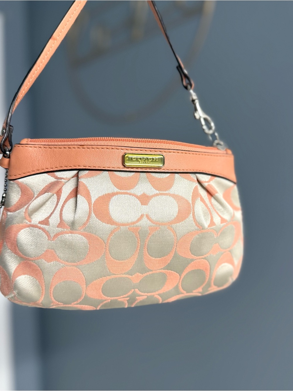Vintage Y2K Coach Signature Jacquard Wristlet - Picture 7 of 13